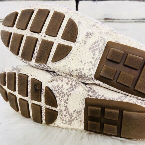 Vince Camuto Pinna Cream Faux Snakeskin Slip on Moccasin Style Comfort Shoes 6M - Picture 8 of 9